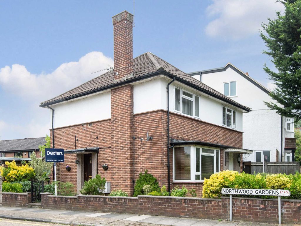 2 bed flat for sale in Northwood Gardens, London N12 Zoopla