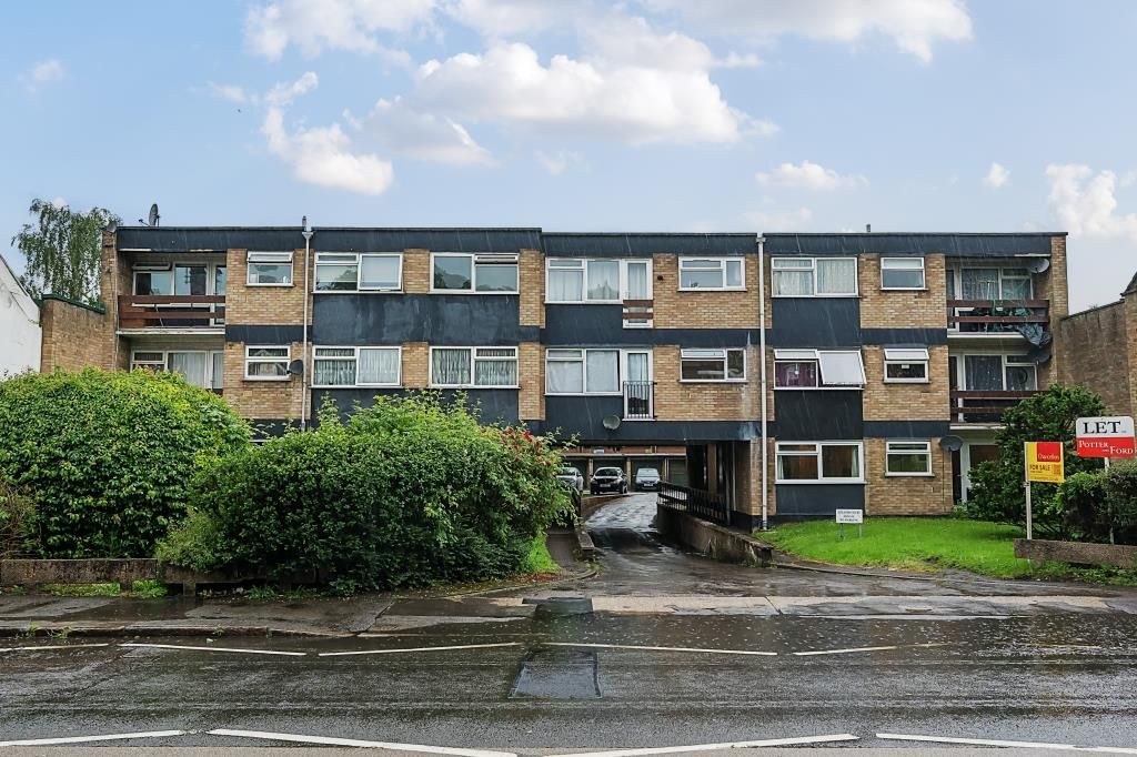 1 bed flat for sale in Chesham, Buckinghamshire HP5, £230,000 Zoopla