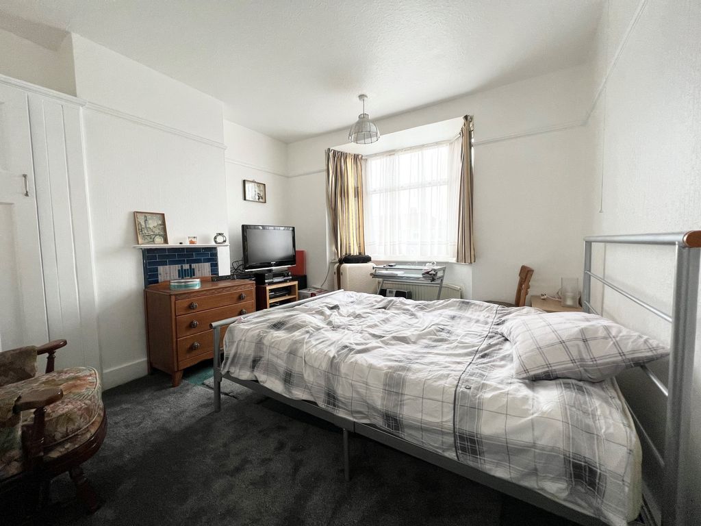 Room to rent in Kendal Avenue, Edmonton N18 Zoopla