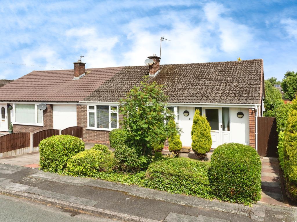 3 bed semidetached bungalow for sale in Winfrith Road, Warrington WA2