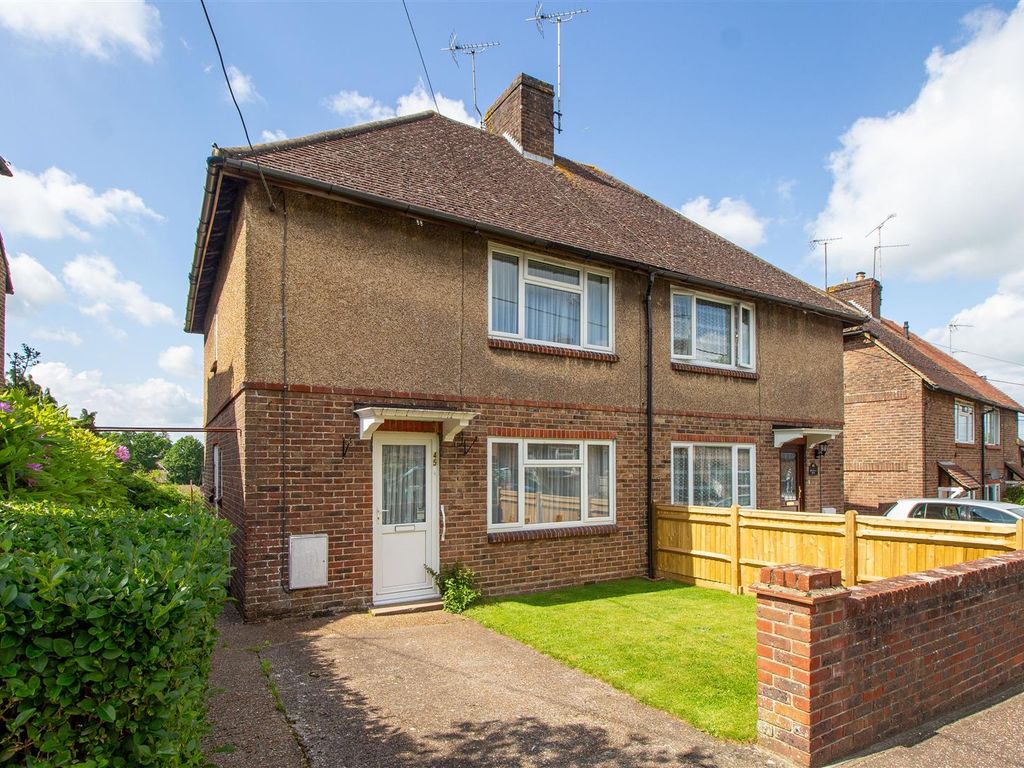 3 bed semidetached house for sale in Bentswood Road, Haywards Heath