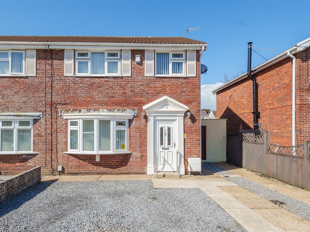3 bed semidetached house for sale in Glyn Rhosyn, Gorseinon, Swansea