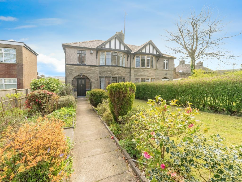 3 bed semidetached house for sale in Todmorden Road, Burnley BB11, £