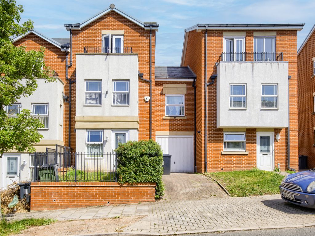 5 bed town house for sale in Northcroft Way, Erdington B23, £335,000