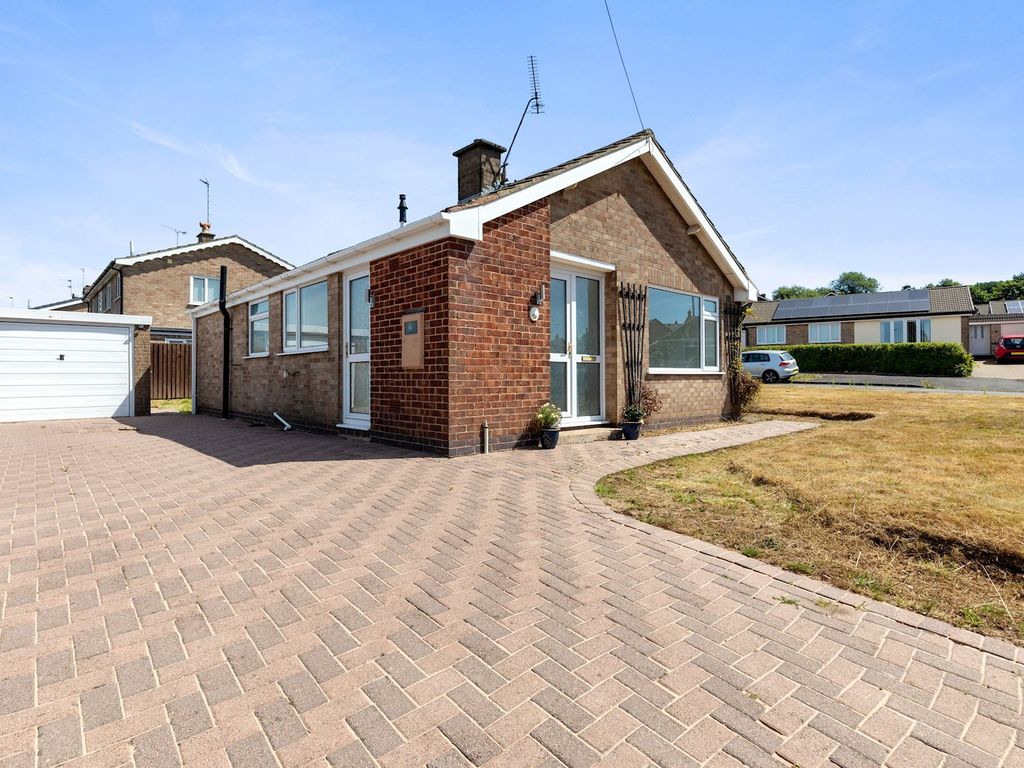 2 bed bungalow for sale in Carter Dale, Whitwick, Coalville LE67, £