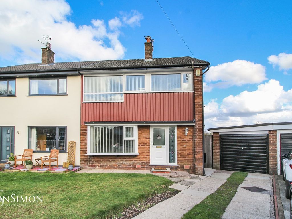4 bed semidetached house for sale in Minden Close, Seddons Farm, Bury