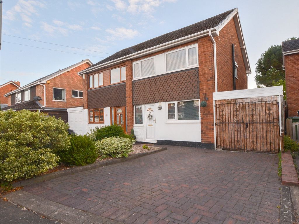 Claremont Road, Tamworth, Staffordshire B79  