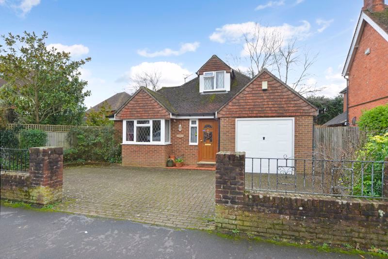 2 bed detached bungalow for sale in Mead Road, Cranleigh GU6, £575,000 Zoopla