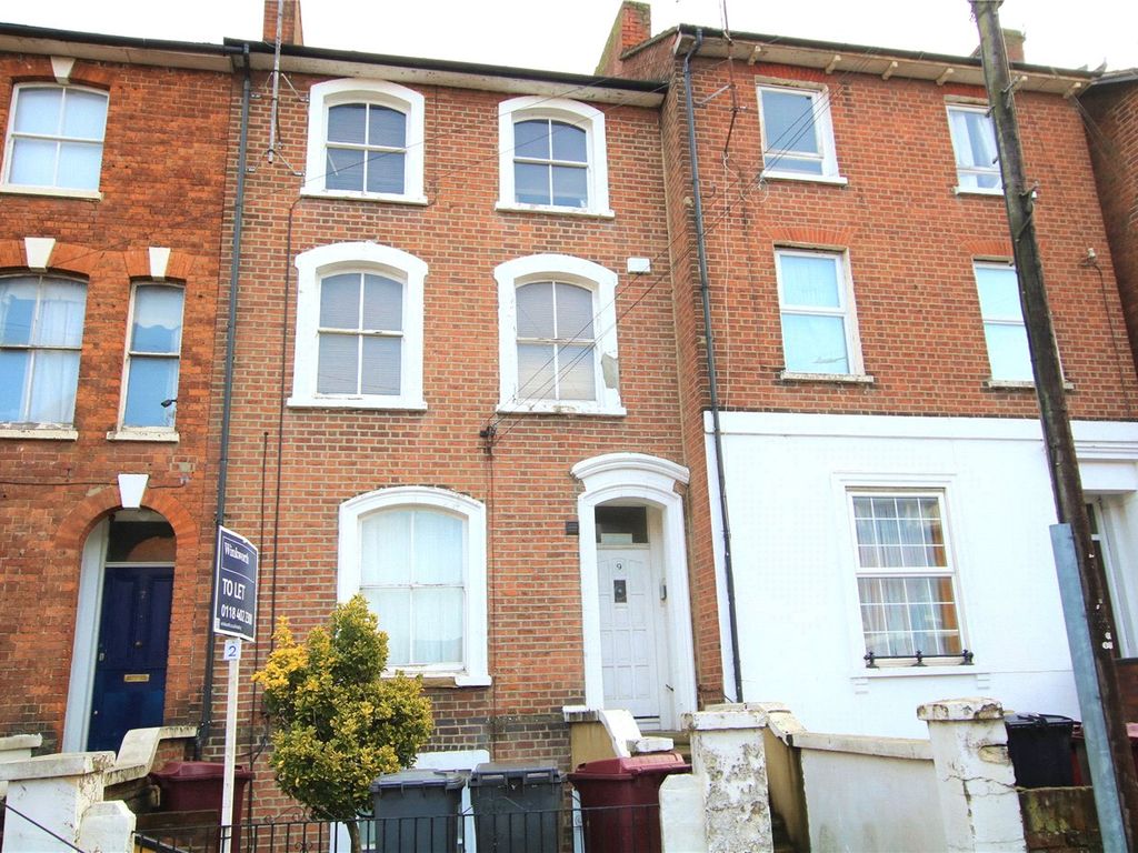 1 bed flat for sale in Russell Street, Reading, Berkshire RG1, £148,000