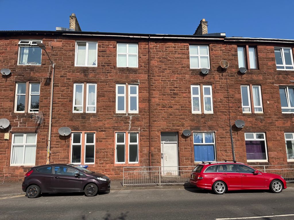 2 bed flat for sale in Townend Road, Dumbarton G82, £62,000 Zoopla