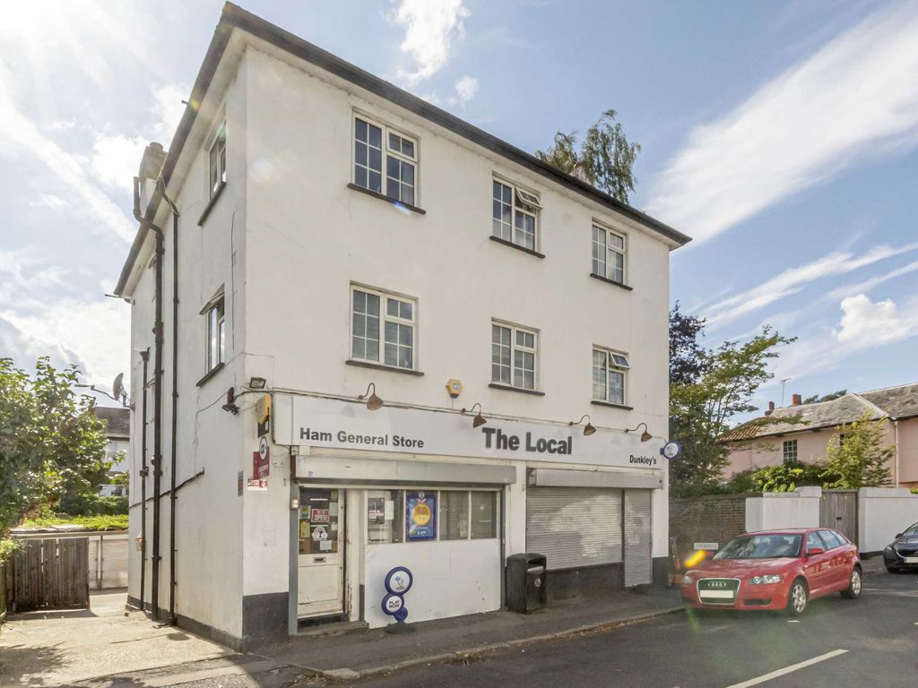 3 bed flat to rent in Ham Street, Ham, Richmond TW10, £1,950 pcm Zoopla