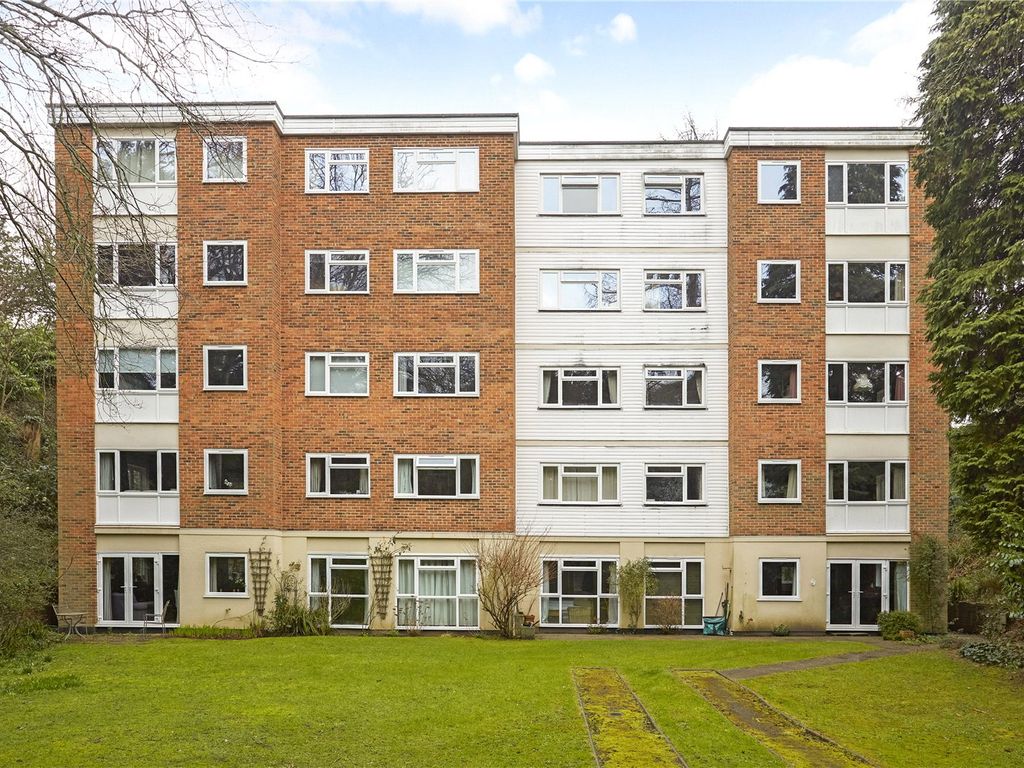 2 bed flat for sale in Wray Common Road, Reigate RH2 Zoopla