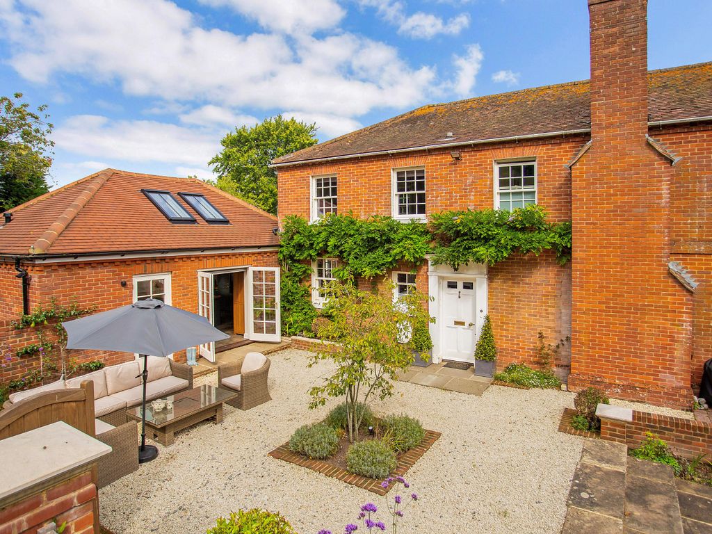 3 bed semidetached house for sale in Hannington, Tadley, Hampshire