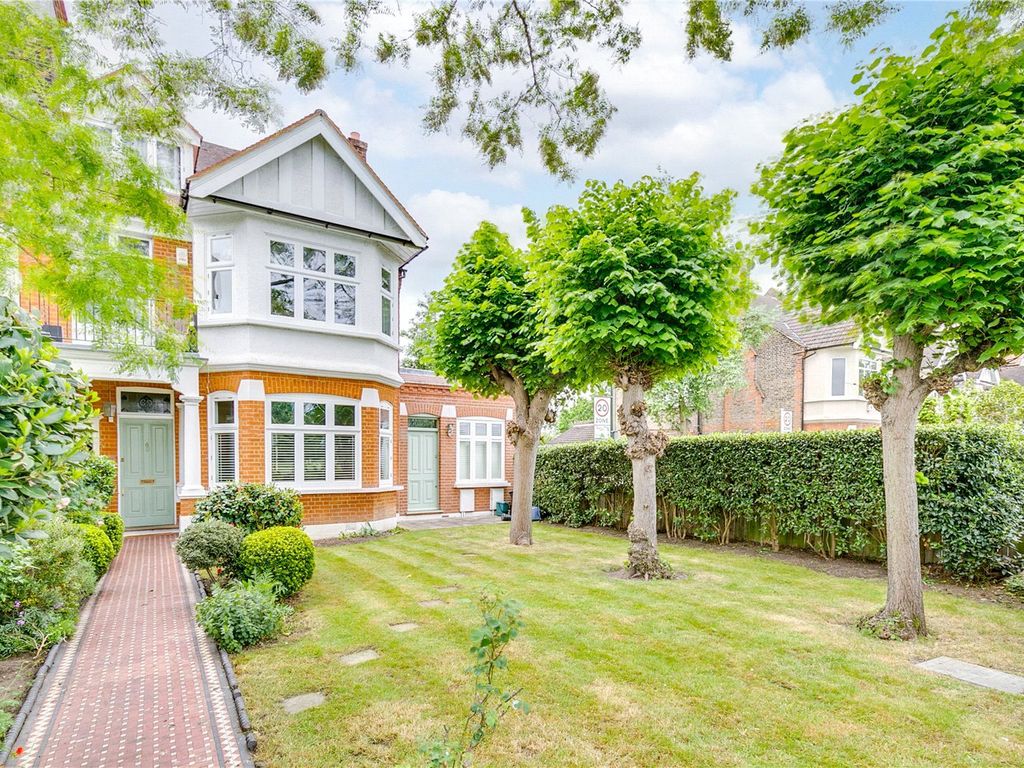 6 bed semidetached house for sale in Lonsdale Road, Barnes, London