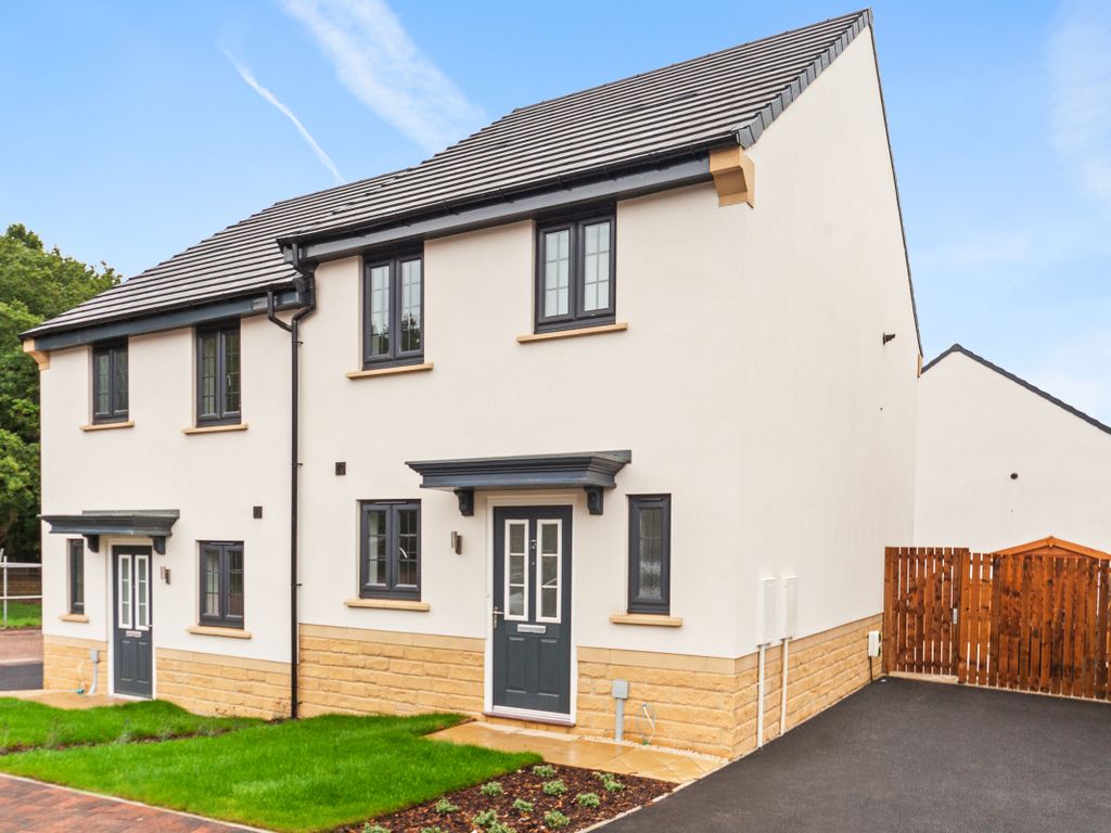 New home, 3 bed semidetached house for sale in Eccleshall Gardens