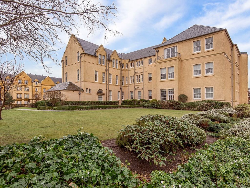 3 bed flat for sale in Abbey Walk, St Andrews KY16 Zoopla