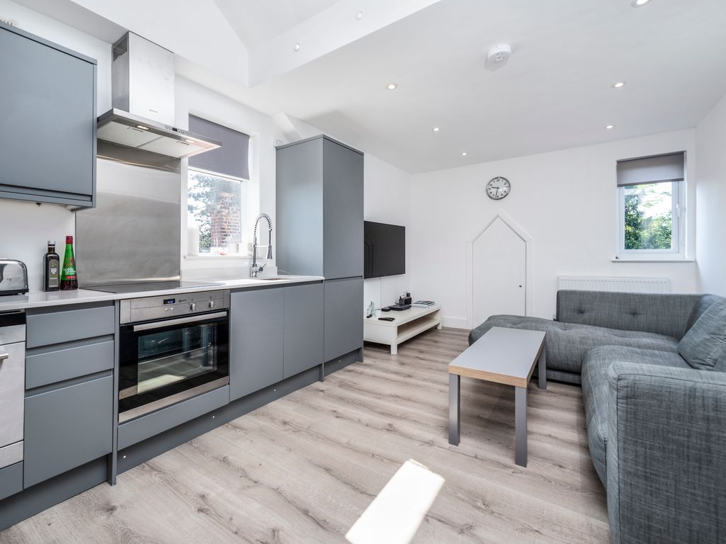 1 bed flat to rent in Langley Park, Mill Hill, London NW7, £1,500 pcm