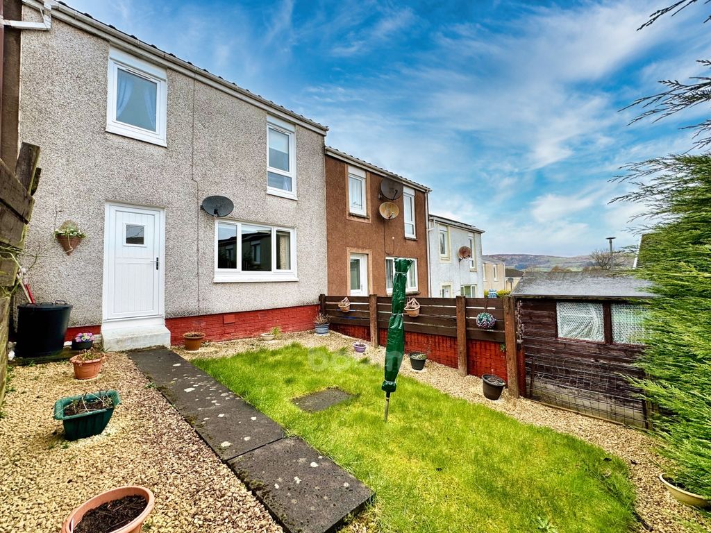 3 bed terraced house for sale in Portessie, Erskine PA8, £135,000 Zoopla