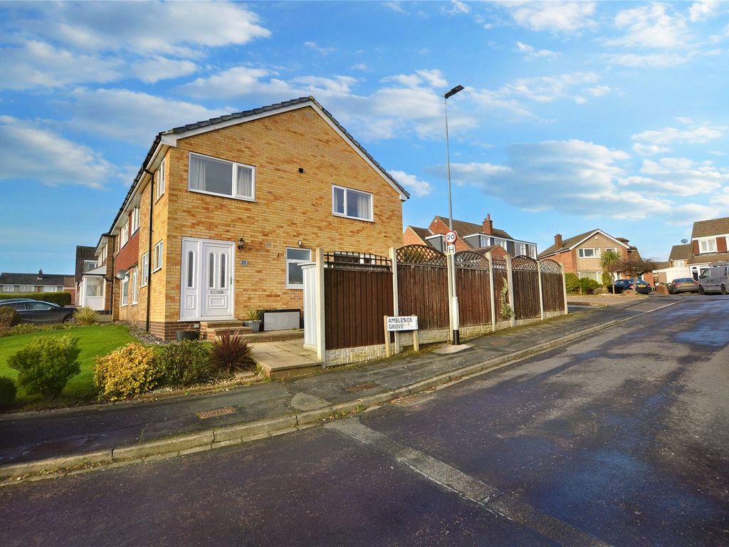 4 bed semidetached house for sale in Ullswater Crescent, Woodlesford