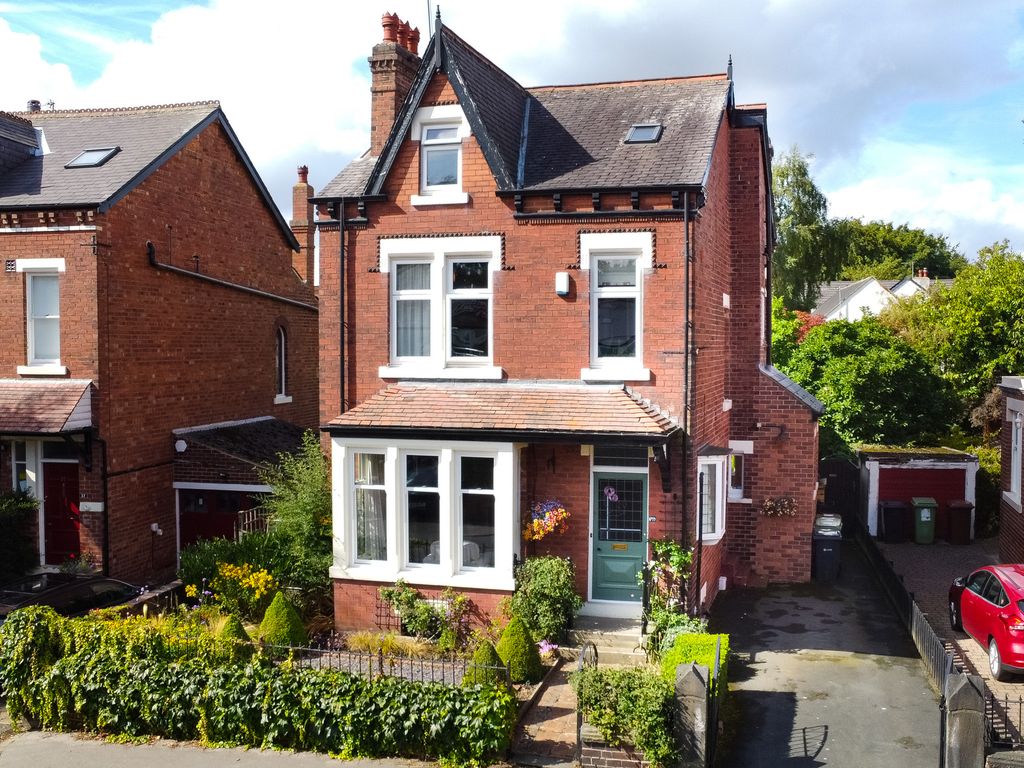 5 bed detached house for sale in Gledhow Wood Grove, Leeds LS8 Zoopla