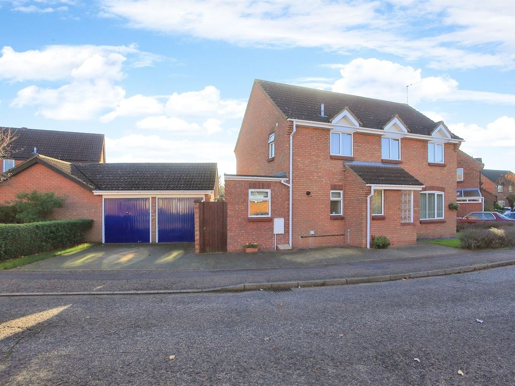 4 bed detached house for sale in Sapperton, Werrington, Peterborough