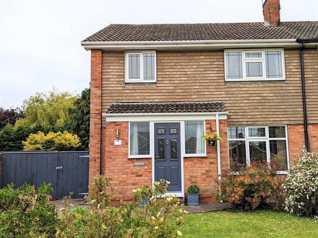 4 bed semidetached house for sale in Normandy Avenue, Beverley, East