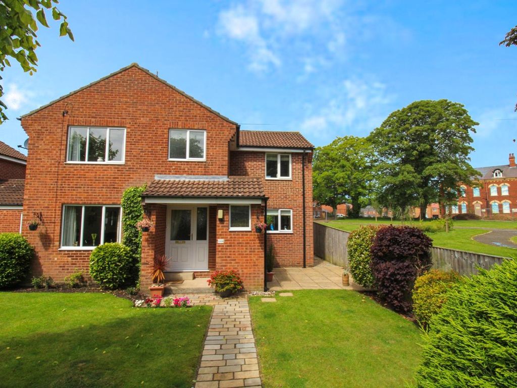 4 bed detached house for sale in Whitcliffe Lane, Ripon HG4 Zoopla