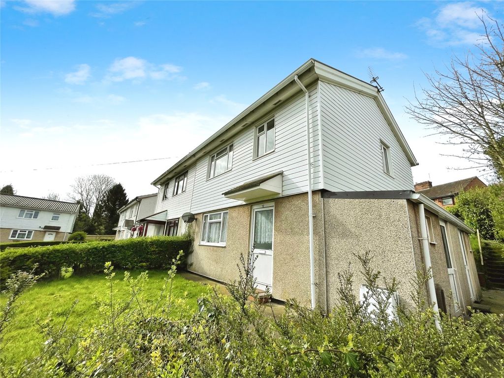 3 bed semidetached house to rent in Stone Crescent, Arleston, Telford