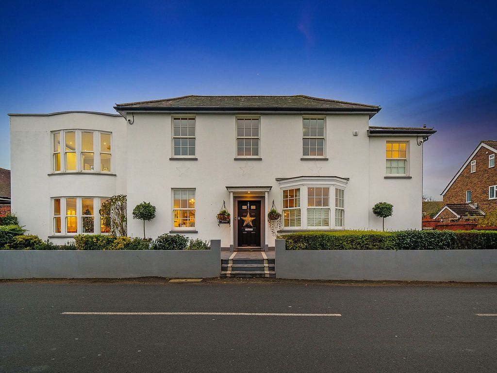 5 bed detached house for sale in Chalfont St. Peter, Gerrards Cross SL9