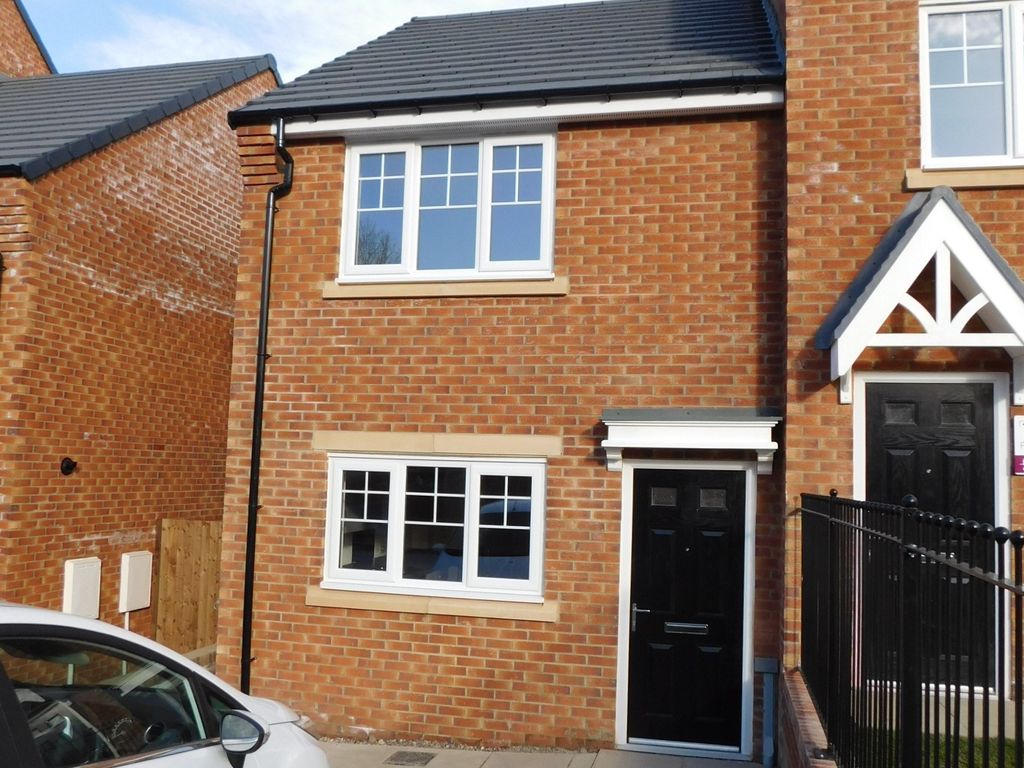 2 bed semidetached house to rent in Mulberry Way, Seaham, County