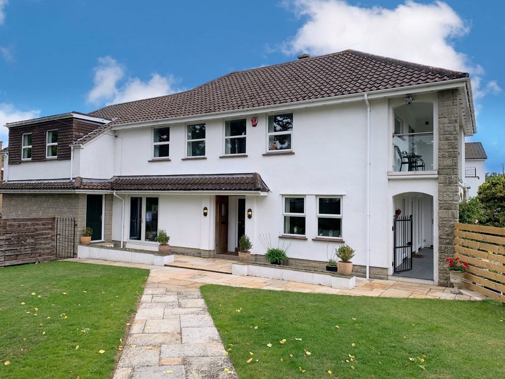 5 bed detached house for sale in The Avenue, Clevedon, North Somerset