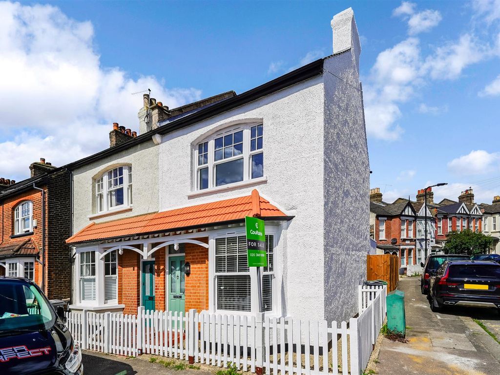 3 bed end terrace house for sale in Springfield Road, North Chingford