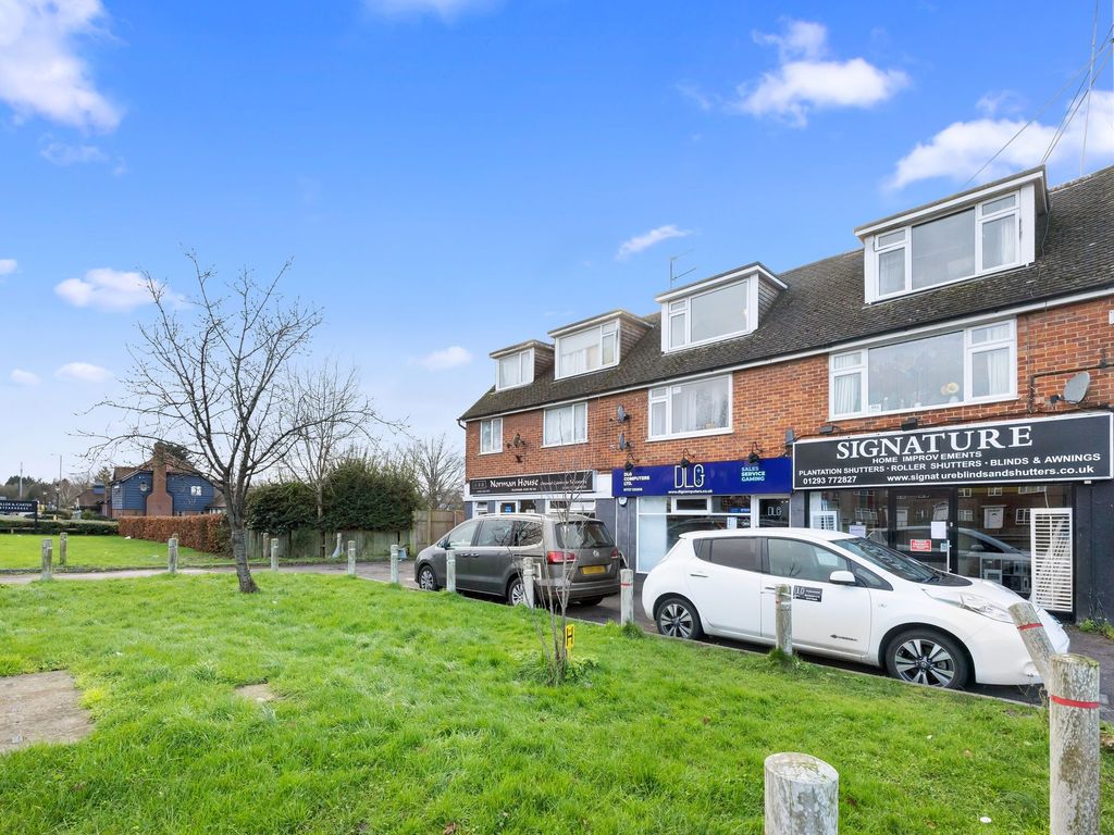 2 bed for sale in Brighton Road, Salfords RH1, £270,000 Zoopla