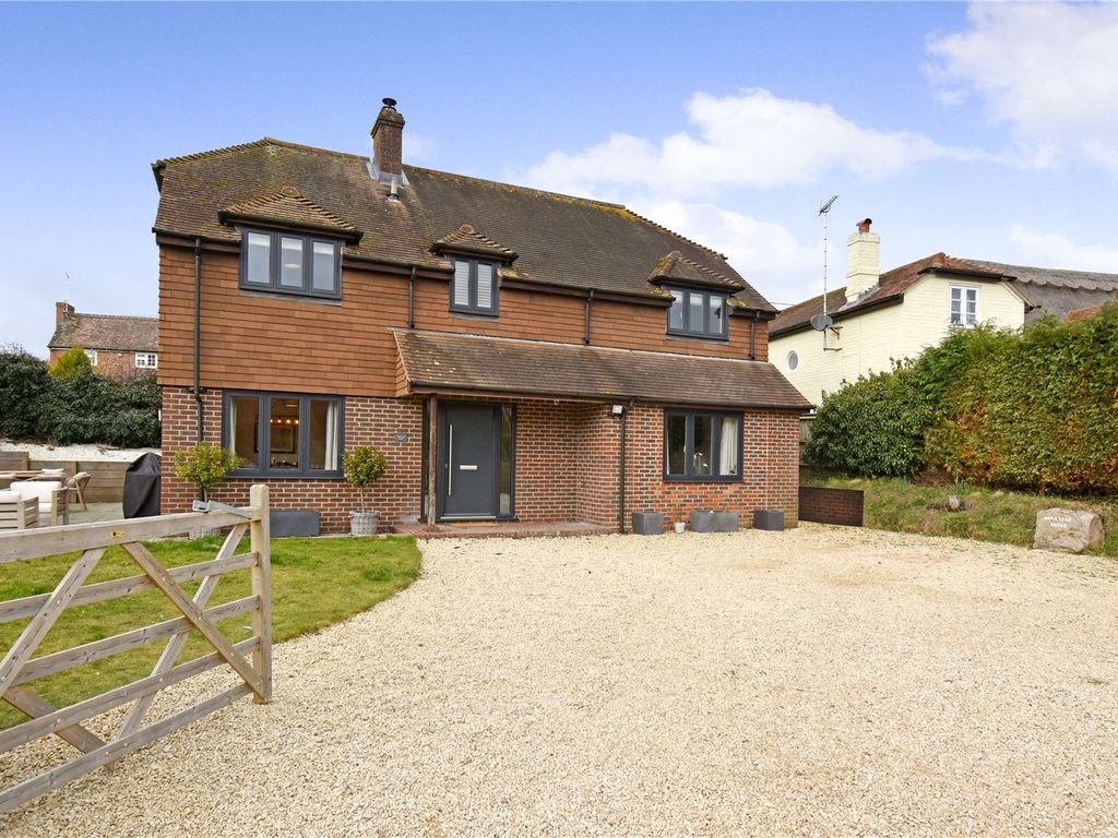 4 bed detached house for sale in Welford Road, Wickham, Newbury RG20