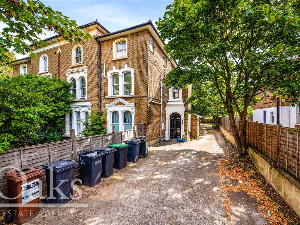 1 bed flat for sale in Penge Road, London SE25, £240,000 Zoopla