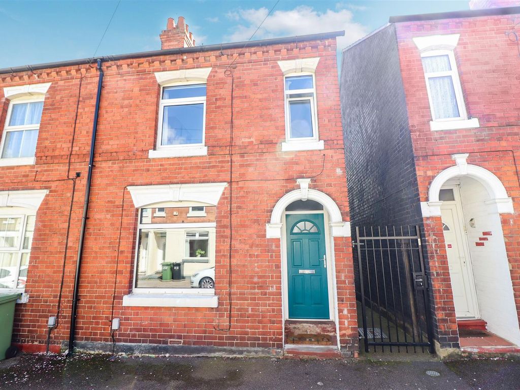 3 bed end terrace house for sale in Whitworth Road, Wellingborough NN8