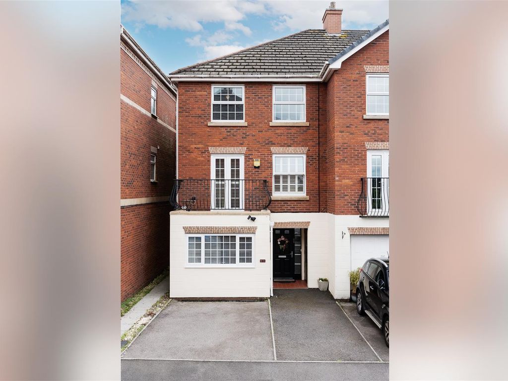 4 bed semidetached house for sale in Clos Halket, Canton, Cardiff CF11