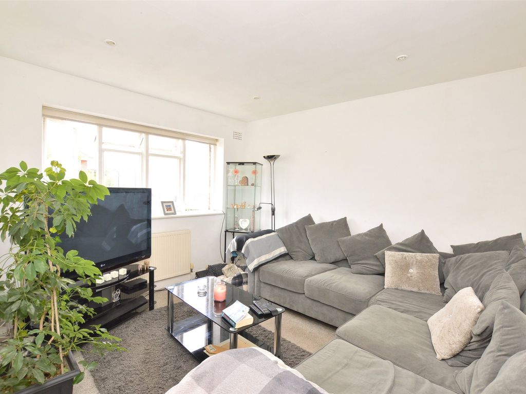 2 bed for sale in Meadow Way, Reigate, Surrey RH2 Zoopla