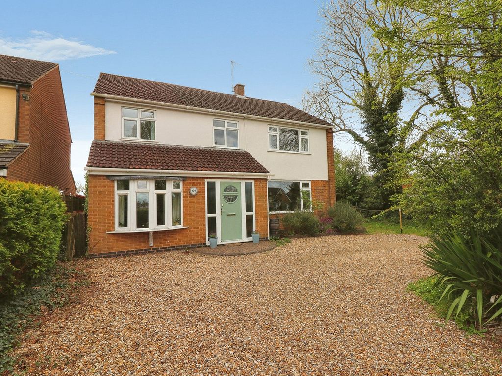 4 bed detached house for sale in Alwyn Road, Rugby CV22, £450,000 Zoopla