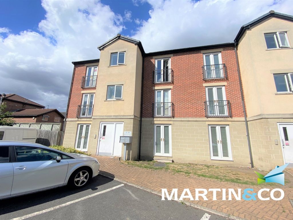 1 bed flat for sale in Meadow Court, Alverthorpe, Wakefield, West