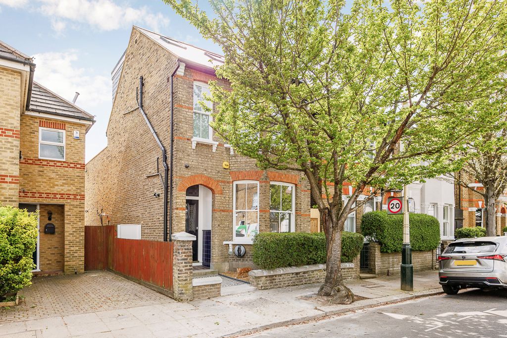 4 bed detached house for sale in Disraeli Road, London W5 Zoopla