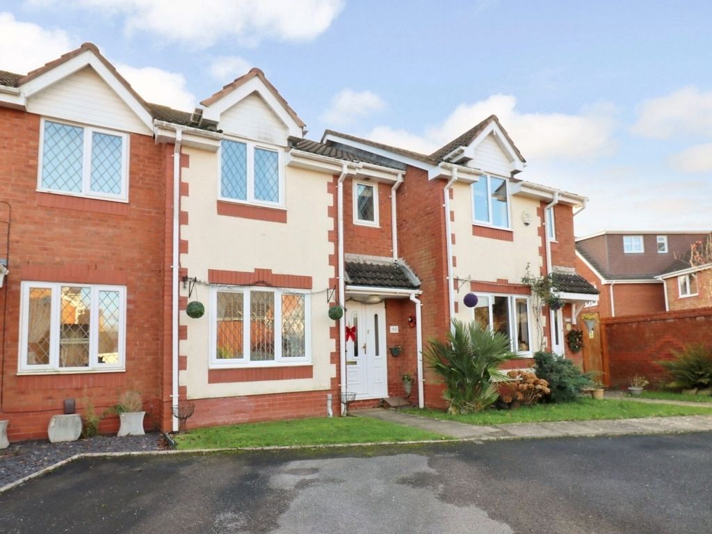 2 bed terraced house for sale in Britannia Gardens, Hedge End SO30, £