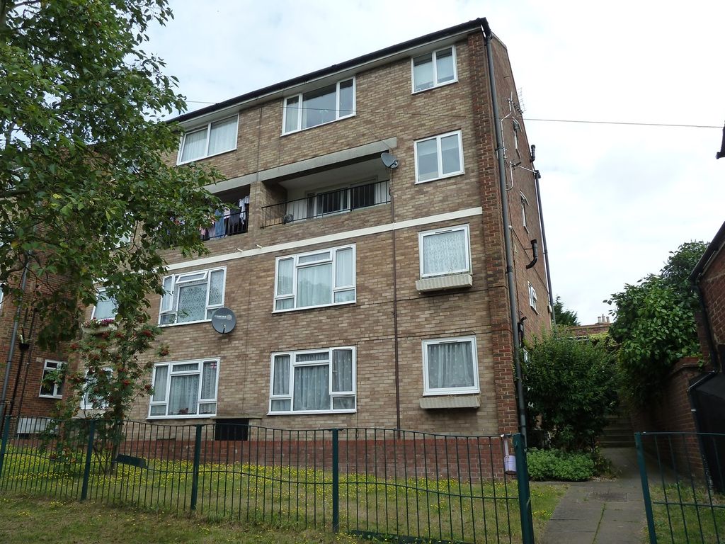 1 bed for sale in Old Road, Linslade, Leighton Buzzard LU7