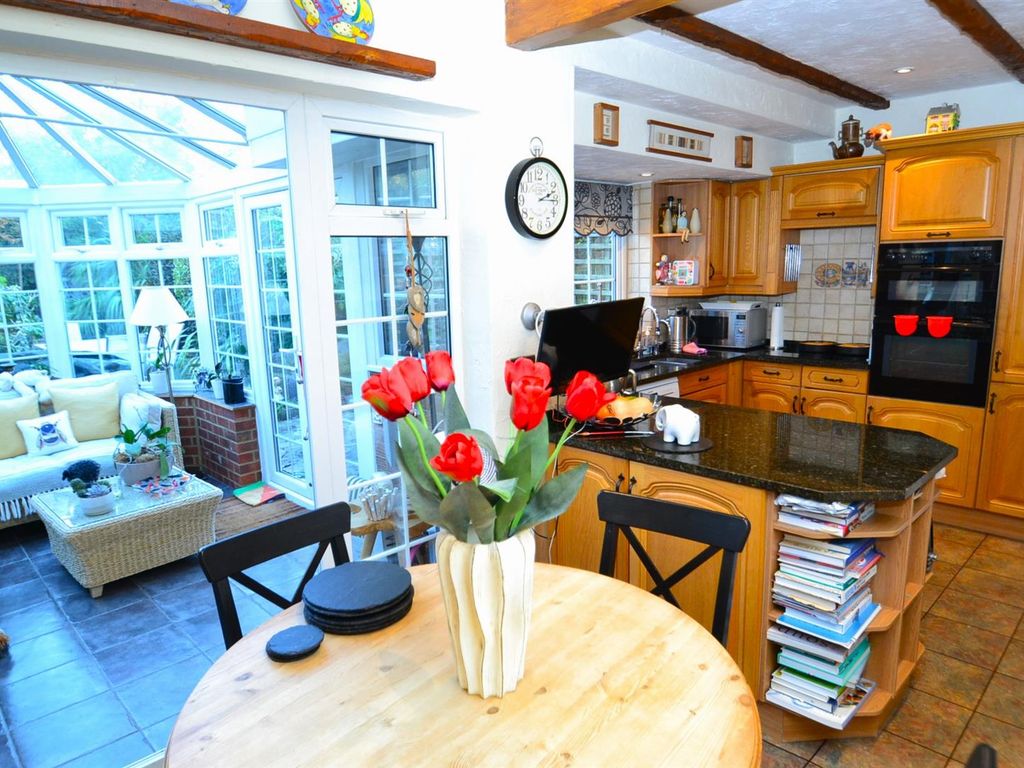 Gables Avenue, Borehamwood WD6  