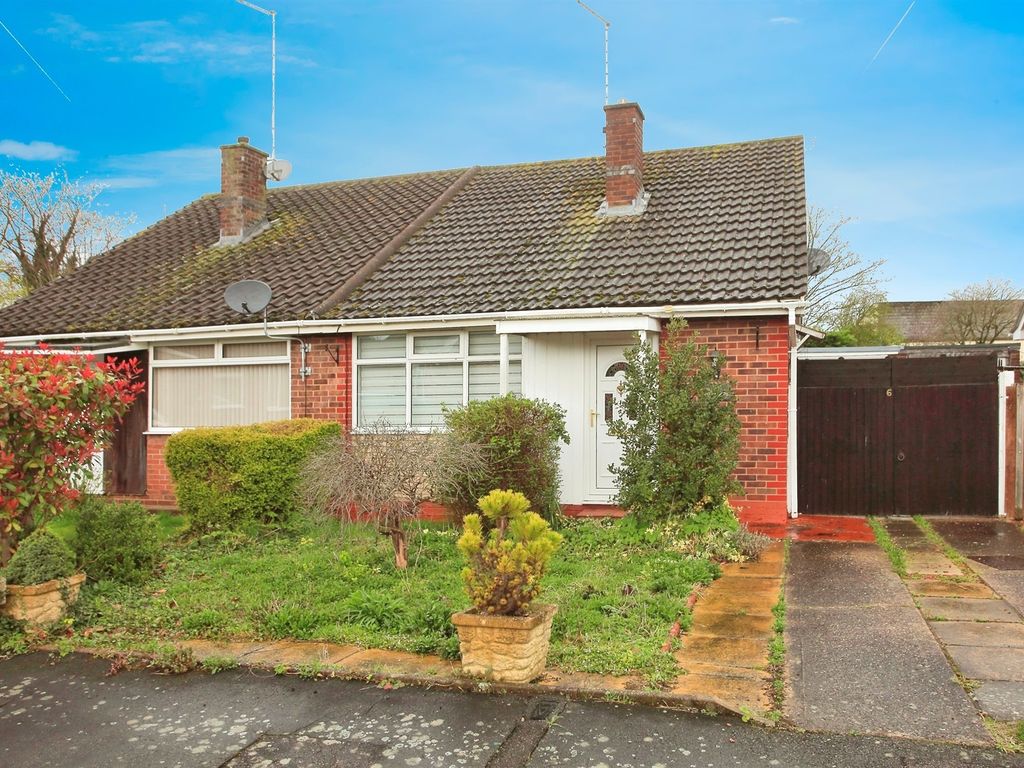 2 bed semidetached bungalow for sale in Rowe Avenue, Orton Longueville