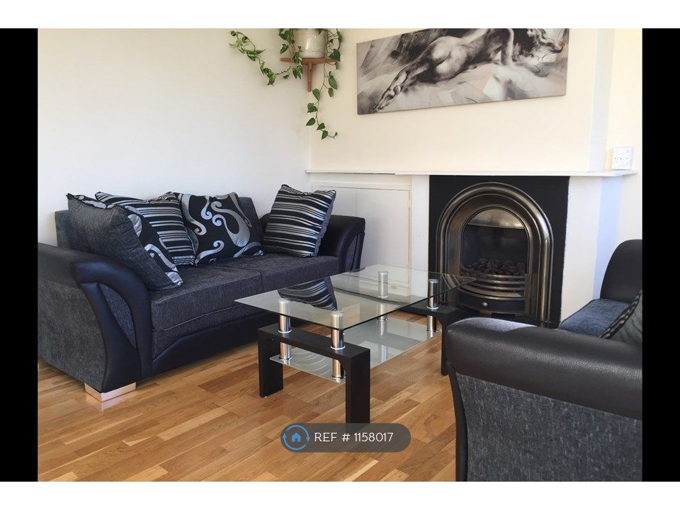 3 bed flat to rent in Forsyth Gardens, London SE17 Zoopla
