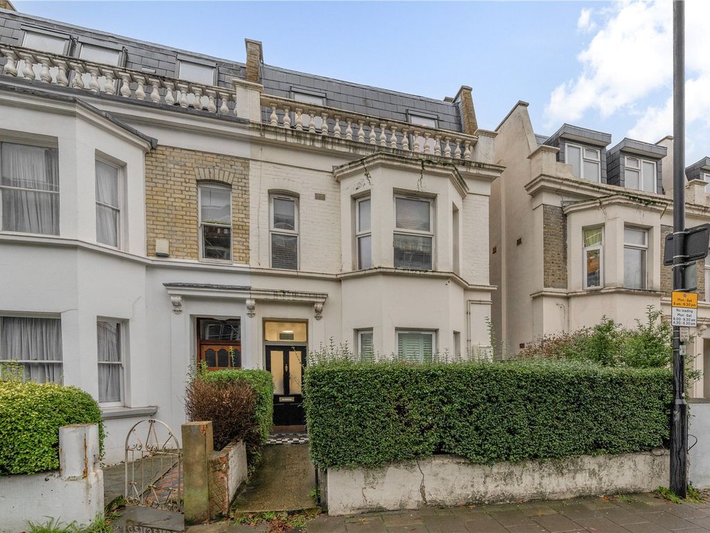 1 bed flat for sale in Askew Road, London W12, £325,000 Zoopla