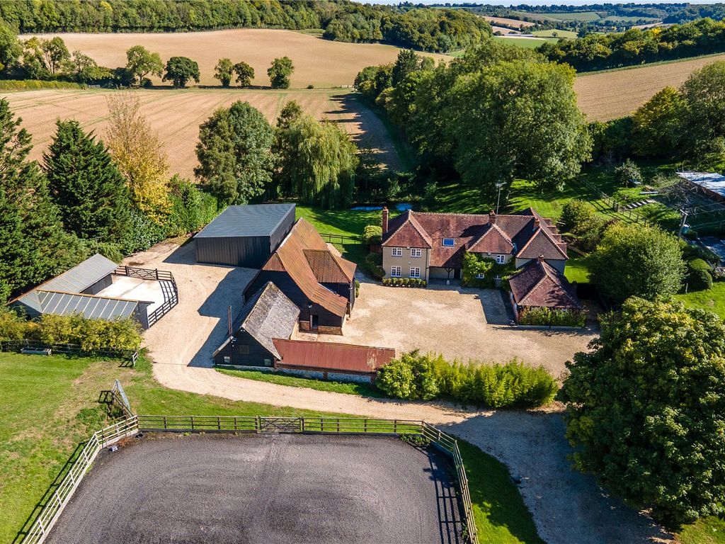 8 bed detached house for sale in Park Lane, Stokenchurch, High