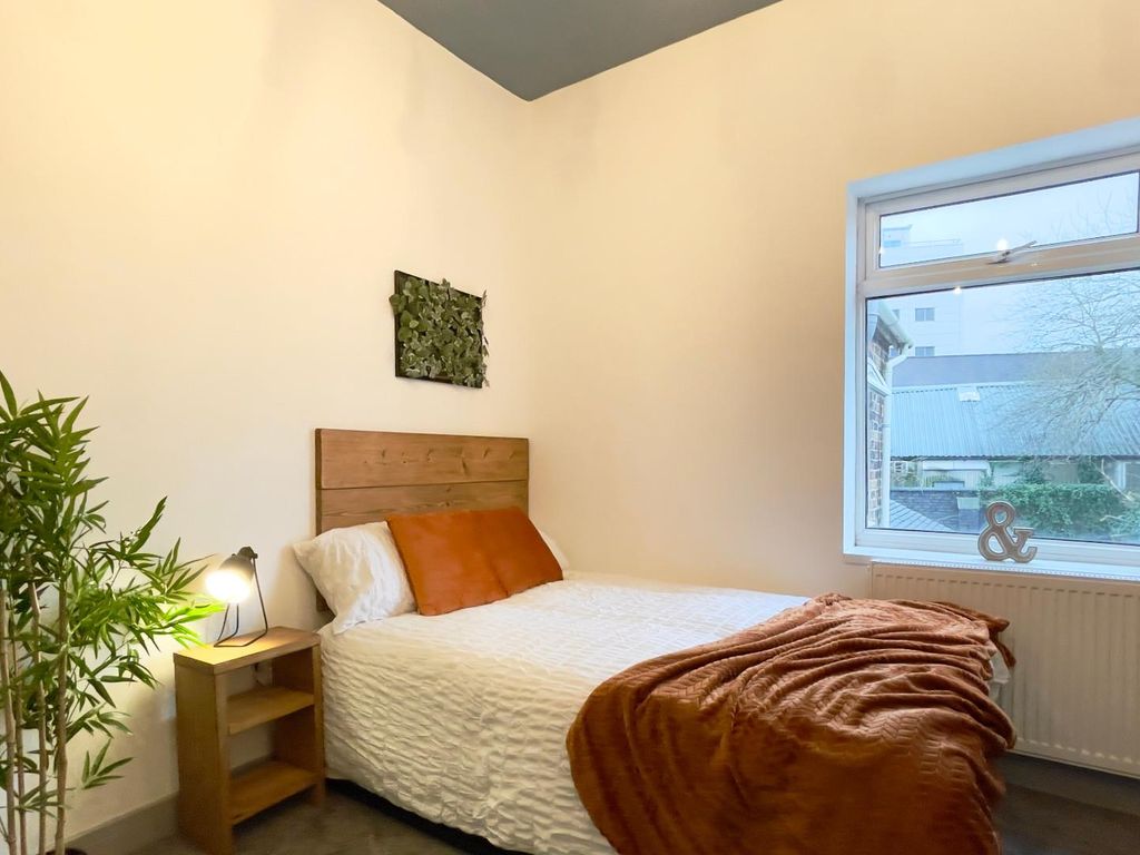 1 bed property to rent in Hanover Street, NewcastleUnderLyme ST5, £