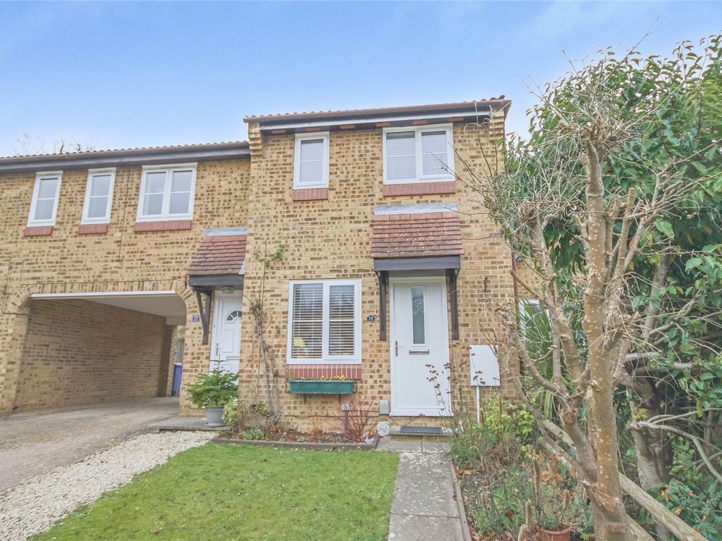 2 bed terraced house to rent in Mallowdale Road, Forest Park, Bracknell